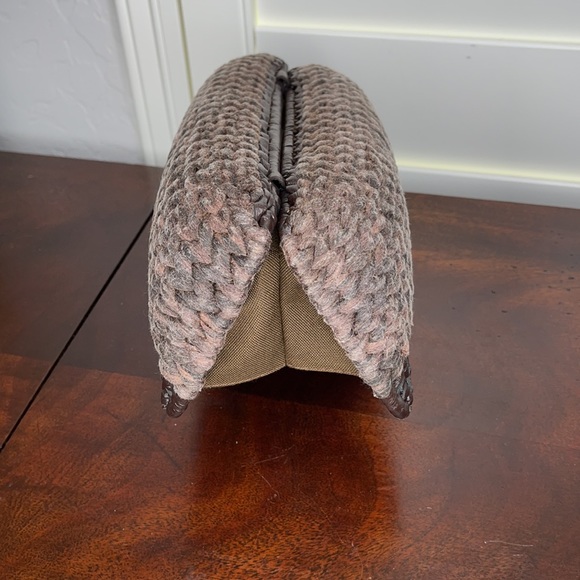 Kayu Brown Raffia & Cotton Clutch With Kiss Clasp - Picture 12 of 15